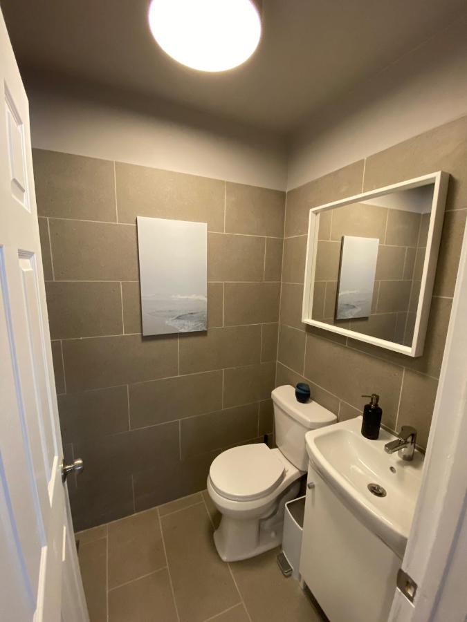 Here It Is! Cool Cape Cod-3 Br-2.5 Bath-12 Guests Olathe Dış mekan fotoğraf